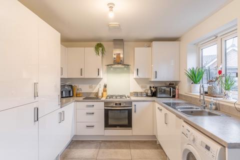 3 bedroom semi-detached house to rent, Lewis Crescent, Wellington, Telford, Shropshire, TF1 2FQ
