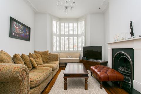 5 bedroom terraced house to rent, Andalus Road Clapham SW9