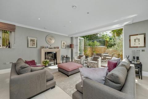 undefined, St. Georges Place, Esher, Surrey, KT10