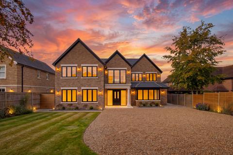 6 bedroom detached house for sale, Hawtrees, Radlett, WD7