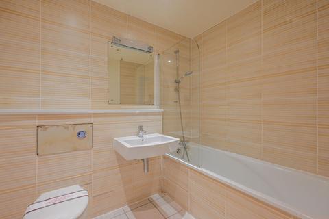 3 bedroom flat for sale, Ursula Gould Way, Tower Hamlets, London, E14