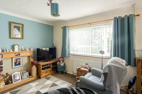 1 bedroom semi-detached bungalow for sale, Holly Close, Horncastle LN9