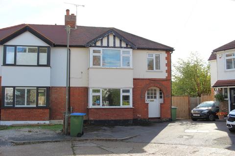 undefined, Molesey Park Avenue, West Molesey KT8
