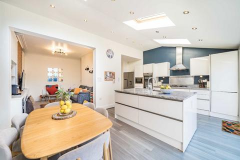 5 bedroom terraced house for sale, Foulser Road, London SW17