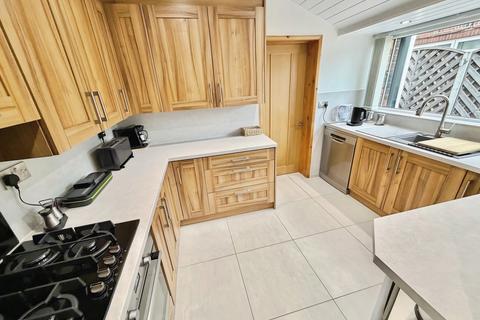 3 bedroom semi-detached house for sale, Bournville, East Yorkshire DN14