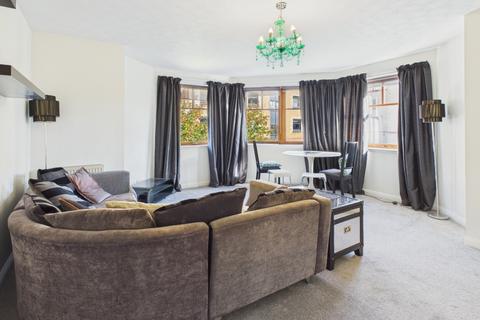 3 bedroom flat to rent, West Bryson Road, Polwarth, Edinburgh, EH11
