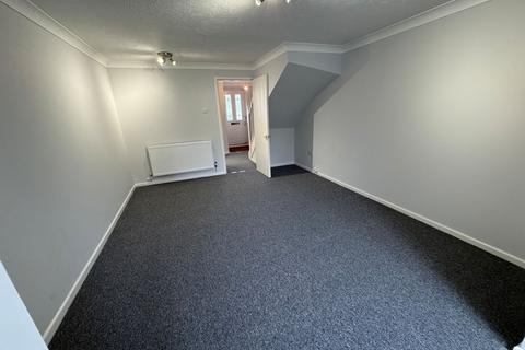 2 bedroom townhouse to rent, Horton Road, Swindon SN2