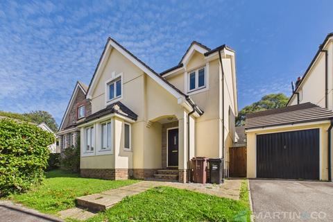 4 bed detached house for rent in Truro