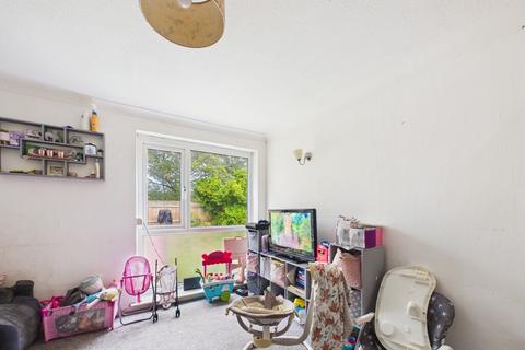 2 bedroom ground floor flat for sale, Soulby Court, Newcastle, Newcastle Upon Tyne