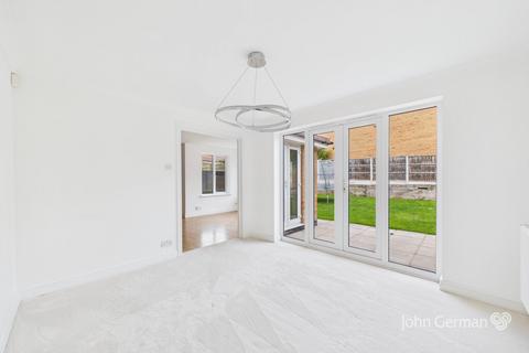 5 bedroom detached house for sale, Appledown Way, Littleover