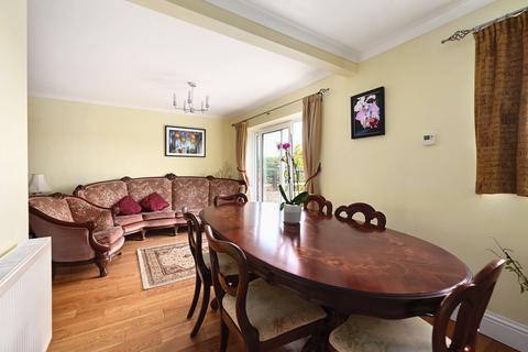 3 bedroom semi-detached house for sale, Fernhill Close, Camberley GU17