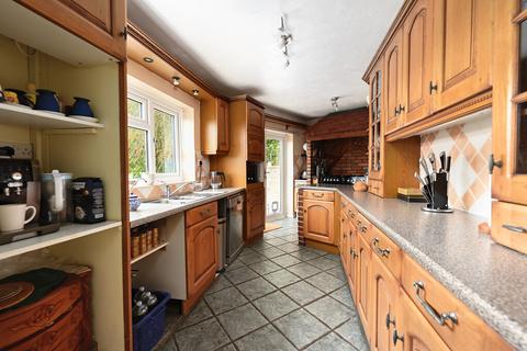 3 bedroom semi-detached house for sale, Fernhill Close, Camberley GU17
