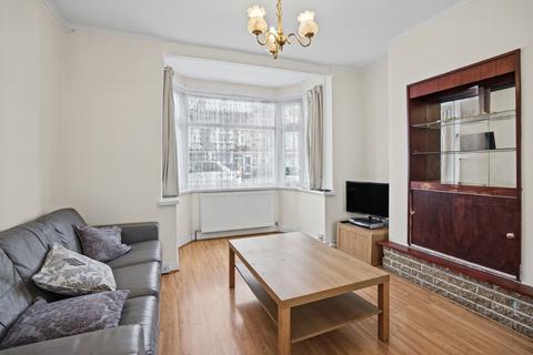 3 bedroom terraced house for sale, Sutherland Road, Southall