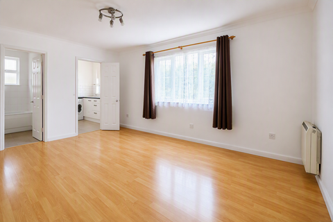 Studio to rent, Kilberry Close, Isleworth