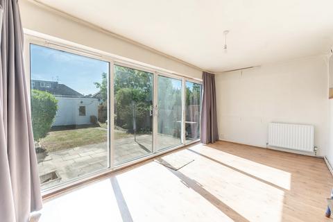 3 bedroom semi-detached house for sale, Southbourne Gardens, Ruislip, Middlesex, HA4