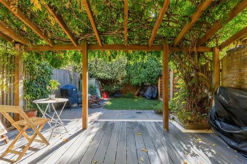 5 bedroom terraced house for sale, Penwortham Road, Furzedown, SW16