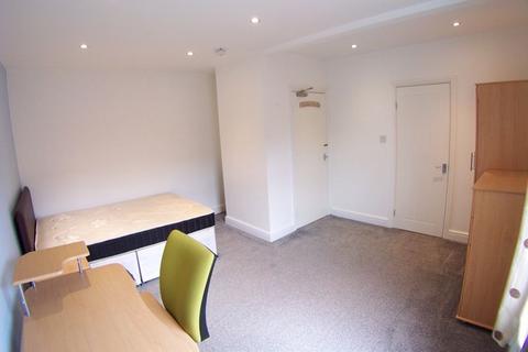 3 bedroom terraced house to rent, Granby Terrace, Leeds