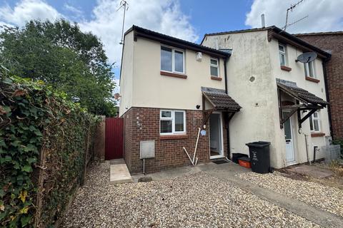 2 bedroom end of terrace house to rent, Meadowsweet Close, Swindon SN25