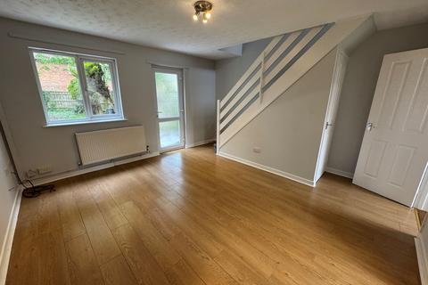 2 bedroom end of terrace house to rent, Meadowsweet Close, Swindon SN25