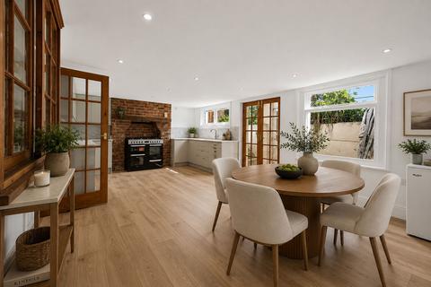 4 bedroom semi-detached house for sale, Norfolk Street, Southsea