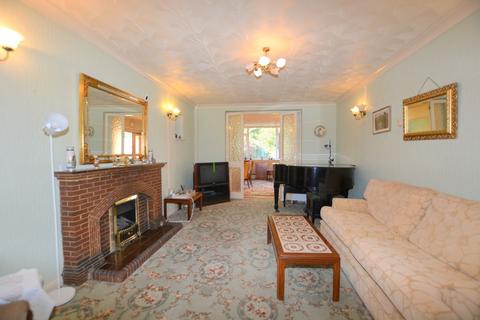 undefined, Anglesmede Crescent, Pinner