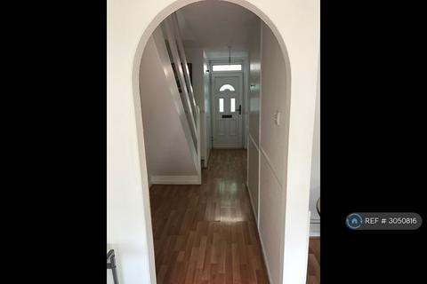 3 bedroom maisonette to rent, Vickery Court, London, EC1V