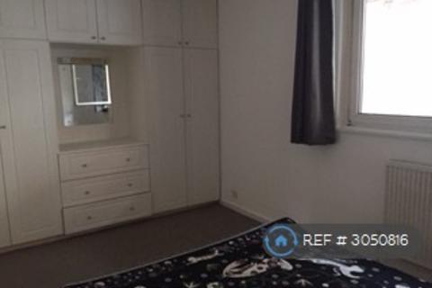 3 bedroom maisonette to rent, Vickery Court, London, EC1V