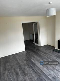 3 bedroom semi-detached house to rent, Saxon Way, Chester, CH1