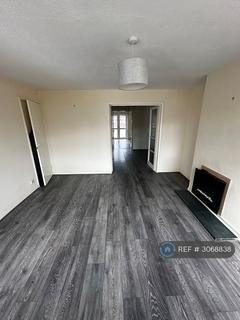 3 bedroom semi-detached house to rent, Saxon Way, Chester, CH1