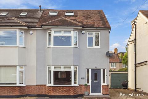 Edwards Way, Hutton, CM13