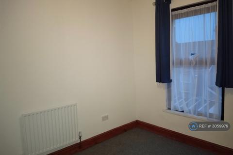2 bedroom flat to rent, Morriston, Swansea, SA6