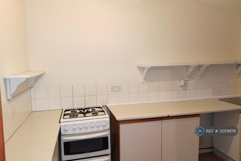 2 bedroom flat to rent, Morriston, Swansea, SA6