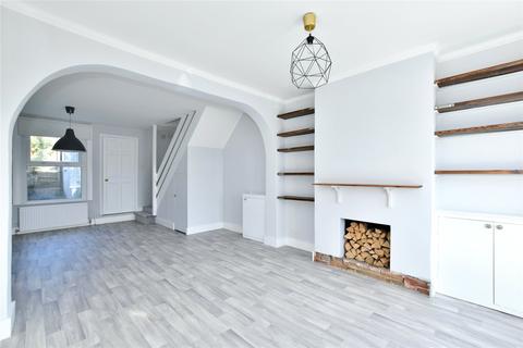 3 bedroom terraced house to rent, Gladstone Road, Chesham, Buckinghamshire, HP5
