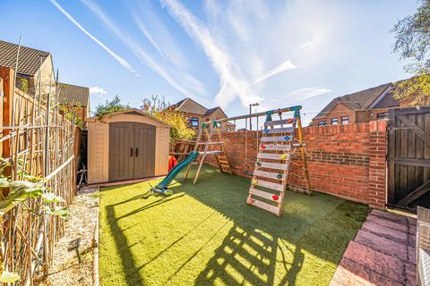 5 bedroom semi-detached house for sale, Oban Court, Mondem Lane, Slough