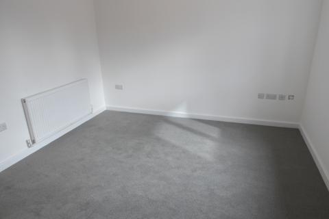 2 bedroom flat to rent, Woodhouse Mews, Nottingham, NG5