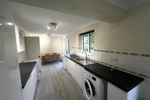 4 bedroom semi-detached house to rent, Lamord Gate, Bristol, BS34