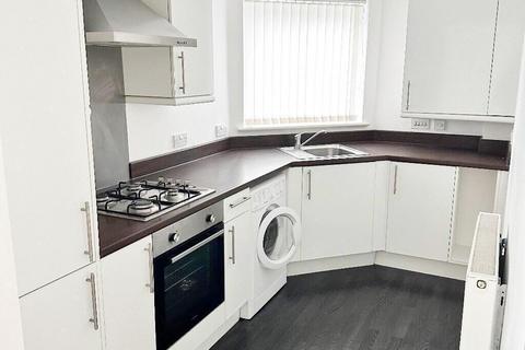 2 bedroom flat to rent, Gladstone Street, SUNDERLAND, SR6