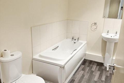 2 bedroom flat to rent, Gladstone Street, SUNDERLAND, SR6