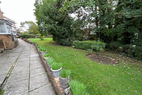 2 bedroom flat to rent, Winchester Road, Southampton, SO16