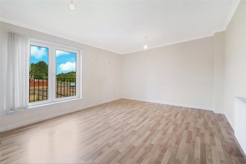 3 bedroom house to rent, Village Road, Glasgow, G72