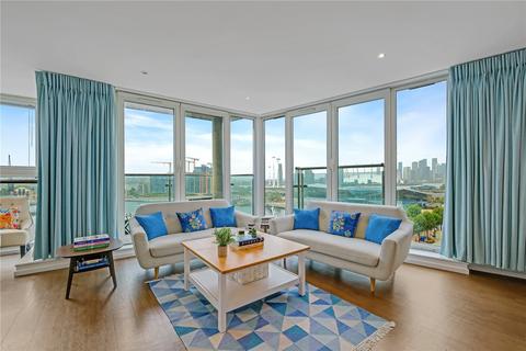 2 bedroom flat for sale, The Oxygen Apartments, Royal Victor, 18 Western Gateway, London, E16