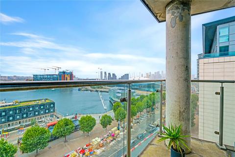 2 bedroom flat for sale, The Oxygen Apartments, Royal Victor, 18 Western Gateway, London, E16