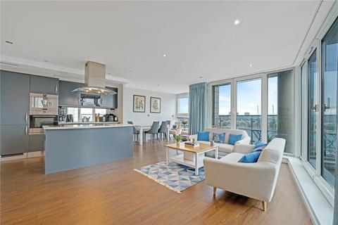 2 bedroom flat for sale, The Oxygen Apartments, Royal Victor, 18 Western Gateway, London, E16