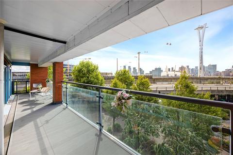 2 bedroom flat for sale, Western Beach Apartments, 36 Hanover Avenue, London, E16