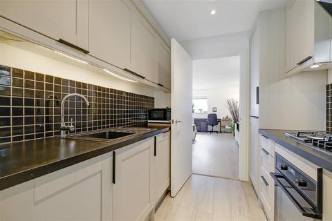 1 bedroom flat for sale, Sky Studios, 147 Albert Road, North Woolwich, London, E16