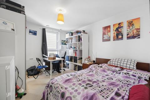 2 bedroom flat for sale, Oceanis Apartments, 19 Seagull Lane, London, E16