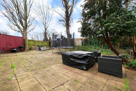 5 bedroom end of terrace house for sale, Ravenslea Road, Wandsworth Common, London, SW12