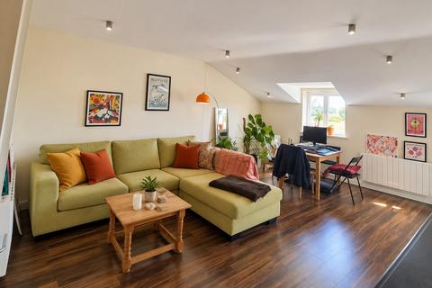 1 bedroom flat to rent, West Street, Bristol BS2