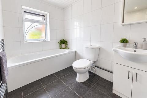 3 bedroom house to rent, St. Marys Road, HAYES