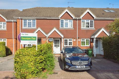 2 bedroom terraced house for sale, Chesham Road, Guildford, GU1